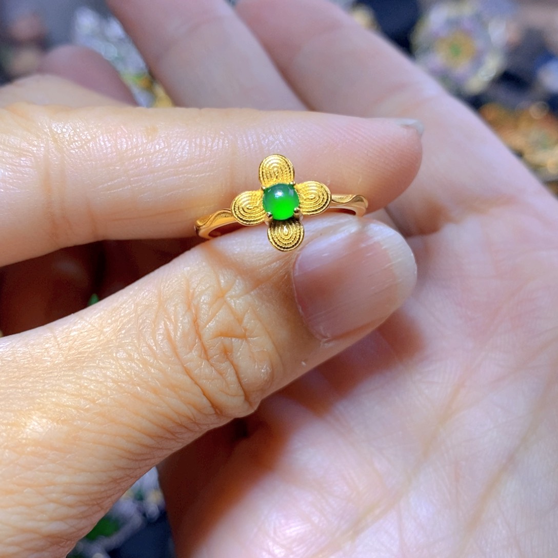 翡翠耳钉银S925镶嵌天然翡翠