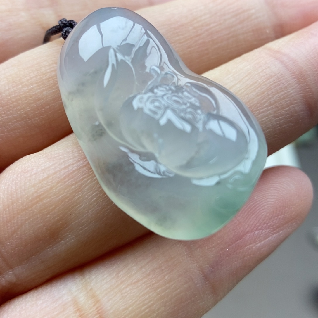 翡翠未镶嵌颈饰吊坠57