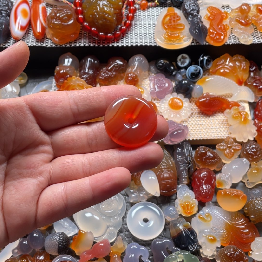 玛瑙/玉髓颈饰未镶嵌蓝****꫞