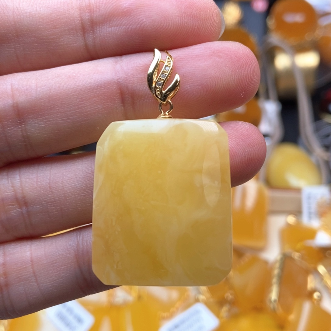 琥珀颈饰银S925镀金镶嵌