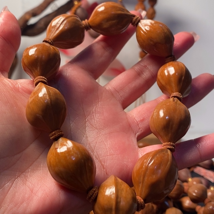 手串/手链橄榄核2.0三花铁盒