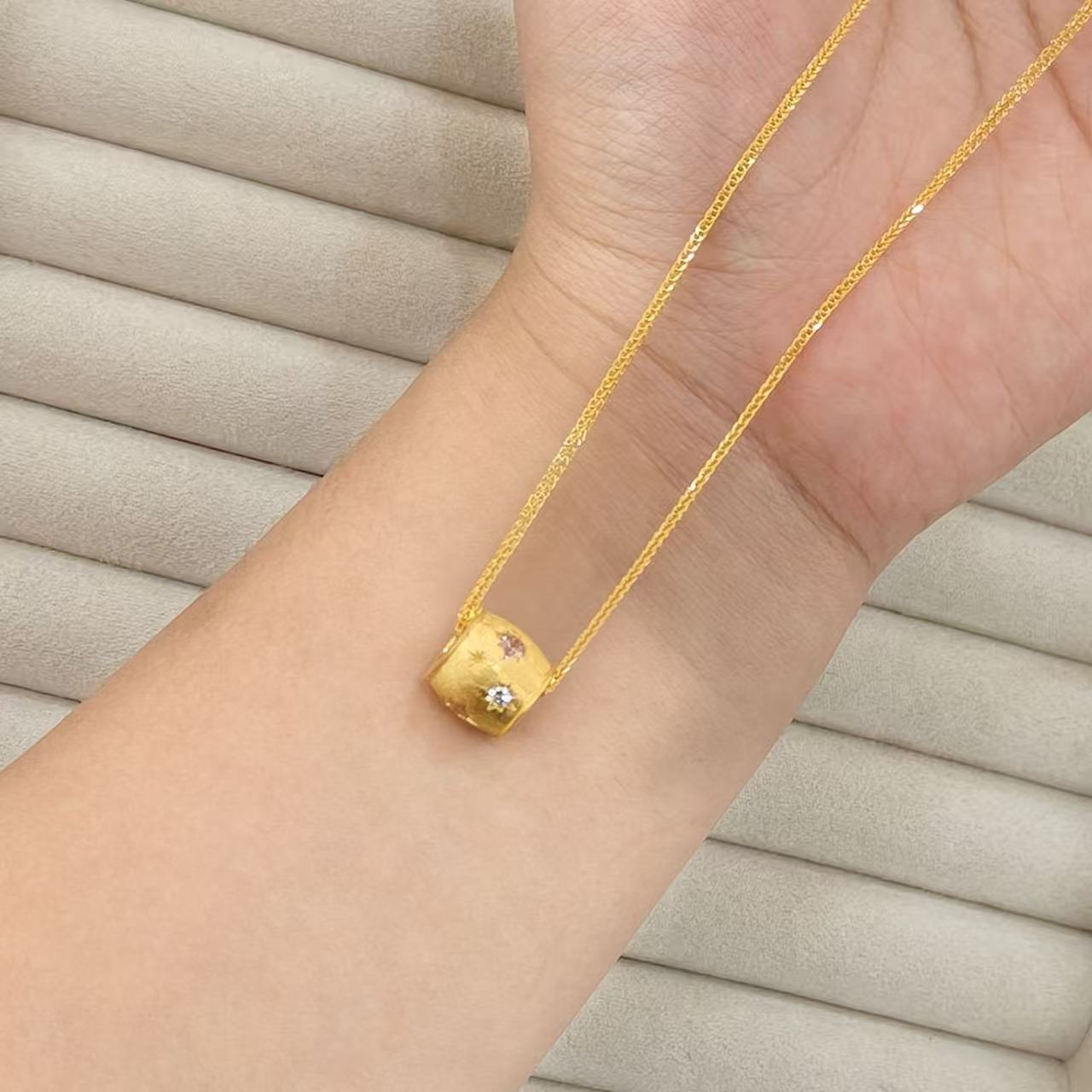 足银银制品 足银项链 镶钻粉色小桶套链