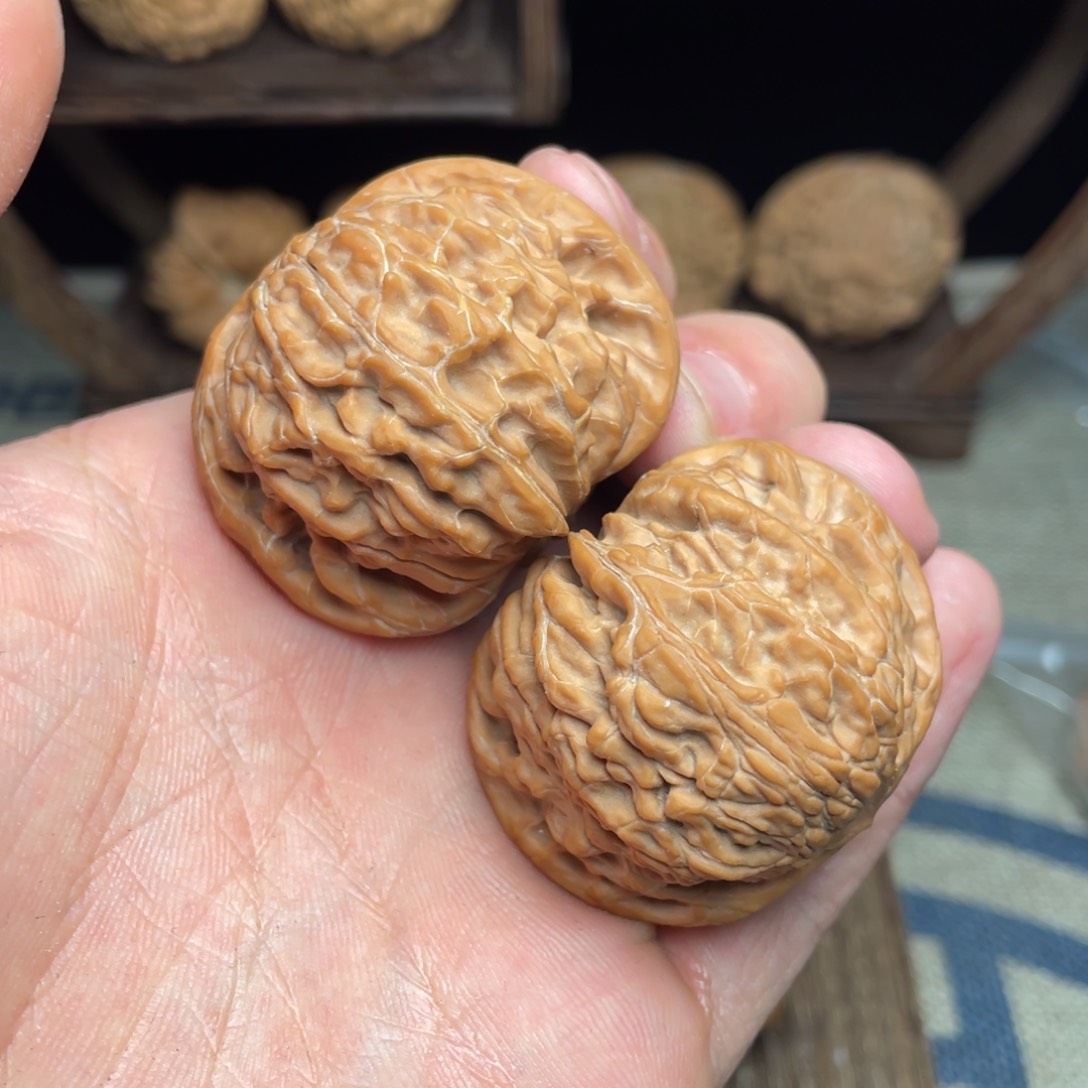 文玩核桃把件43毕业老树高货山地磨盘