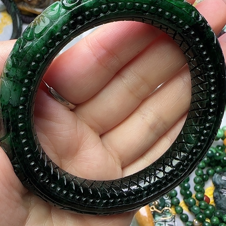 小***六翡翠未镶嵌手镯天然A货