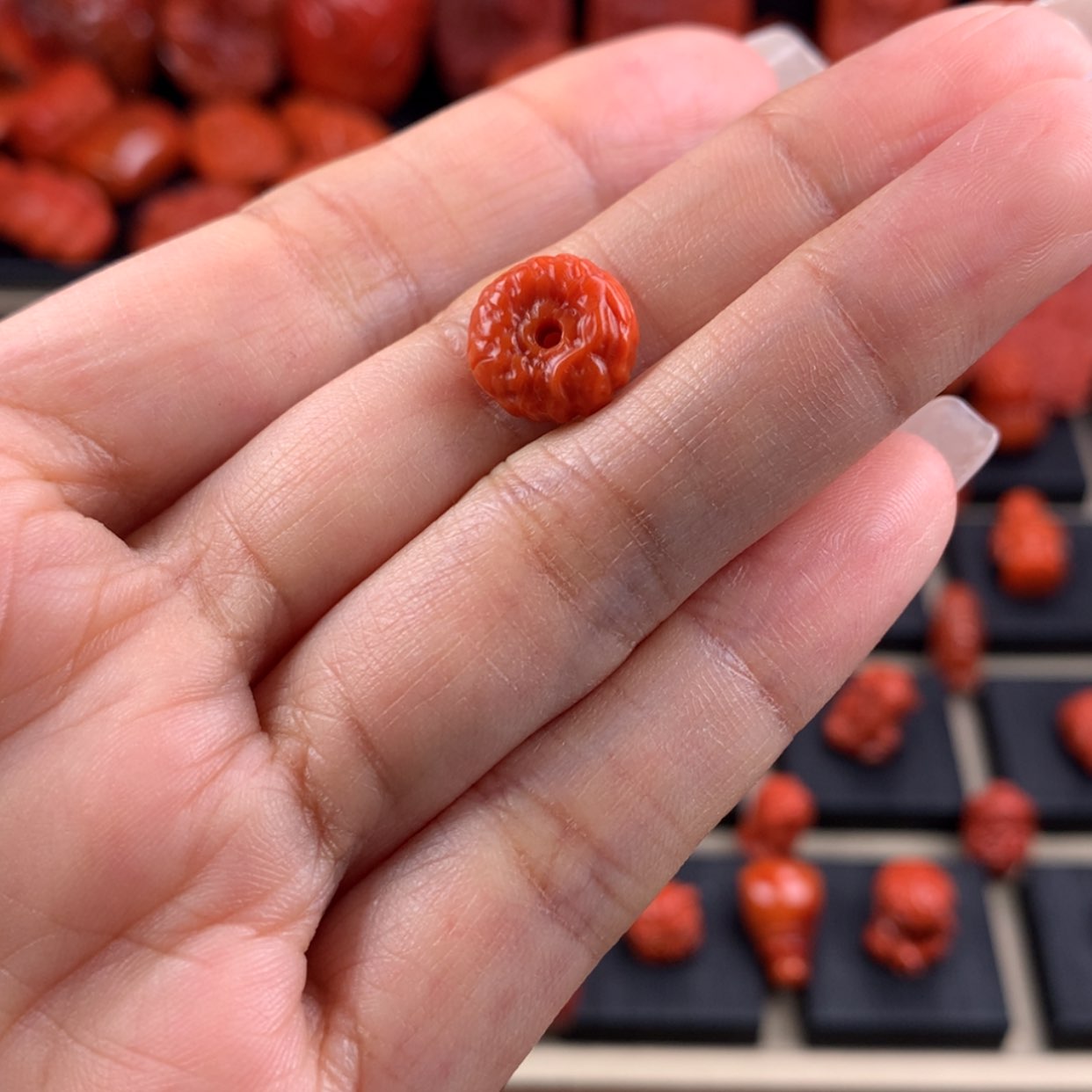 【闪购商品】南红玛瑙未镶嵌龙扣11mm随*云