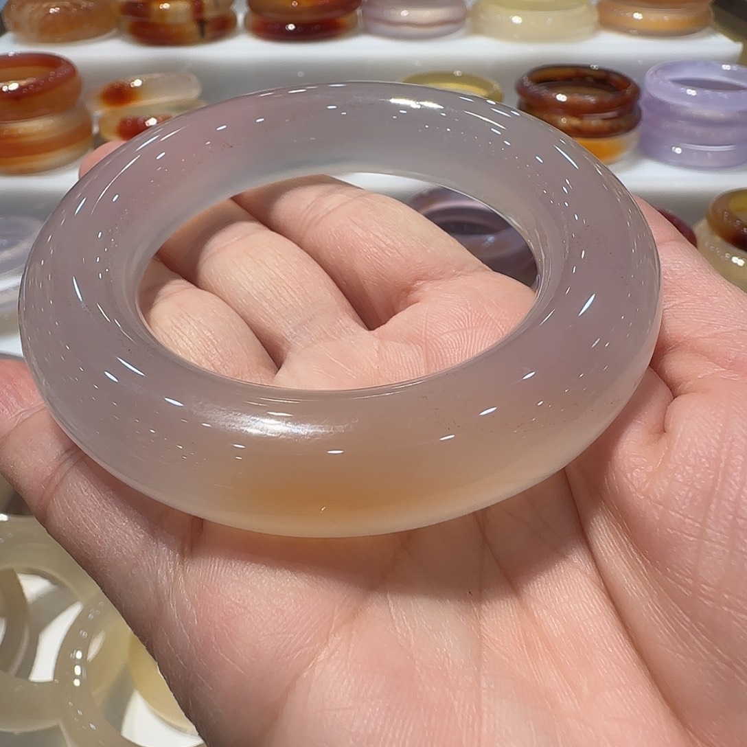 ****叶玛瑙/玉髓未镶嵌手镯