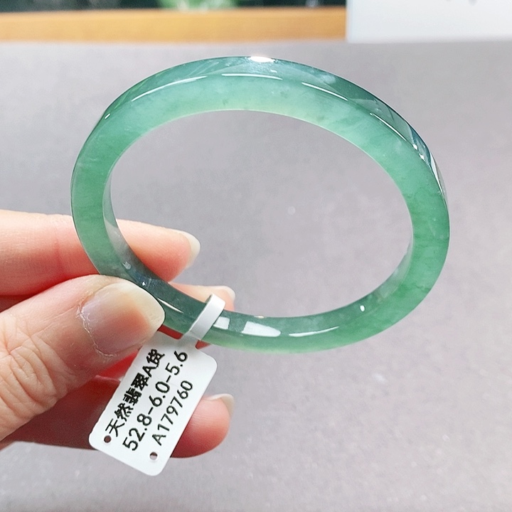 【闪购商品】翡翠手镯（圆镯）未镶嵌
