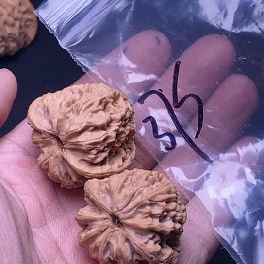 【闪购商品】吊坠文玩核桃￴****