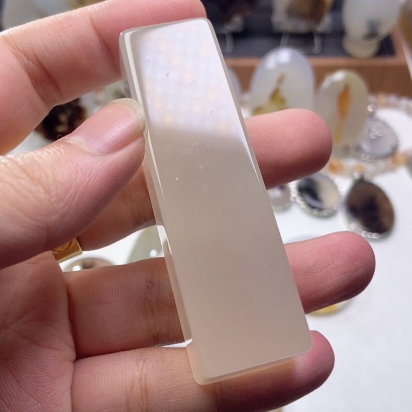 【闪购商品】玛瑙/玉髓颈饰未镶嵌