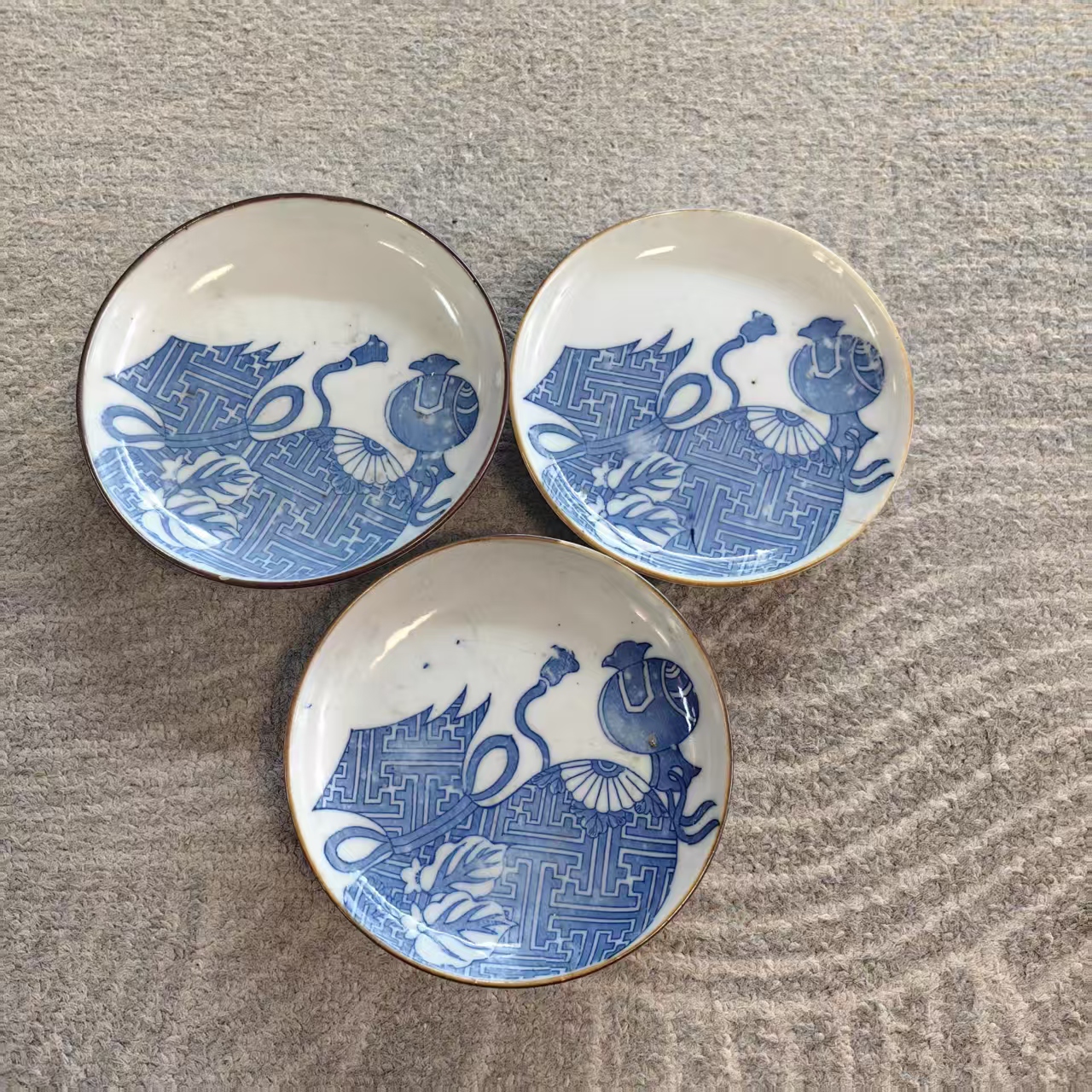 A0585青花花卉小碟【其一】