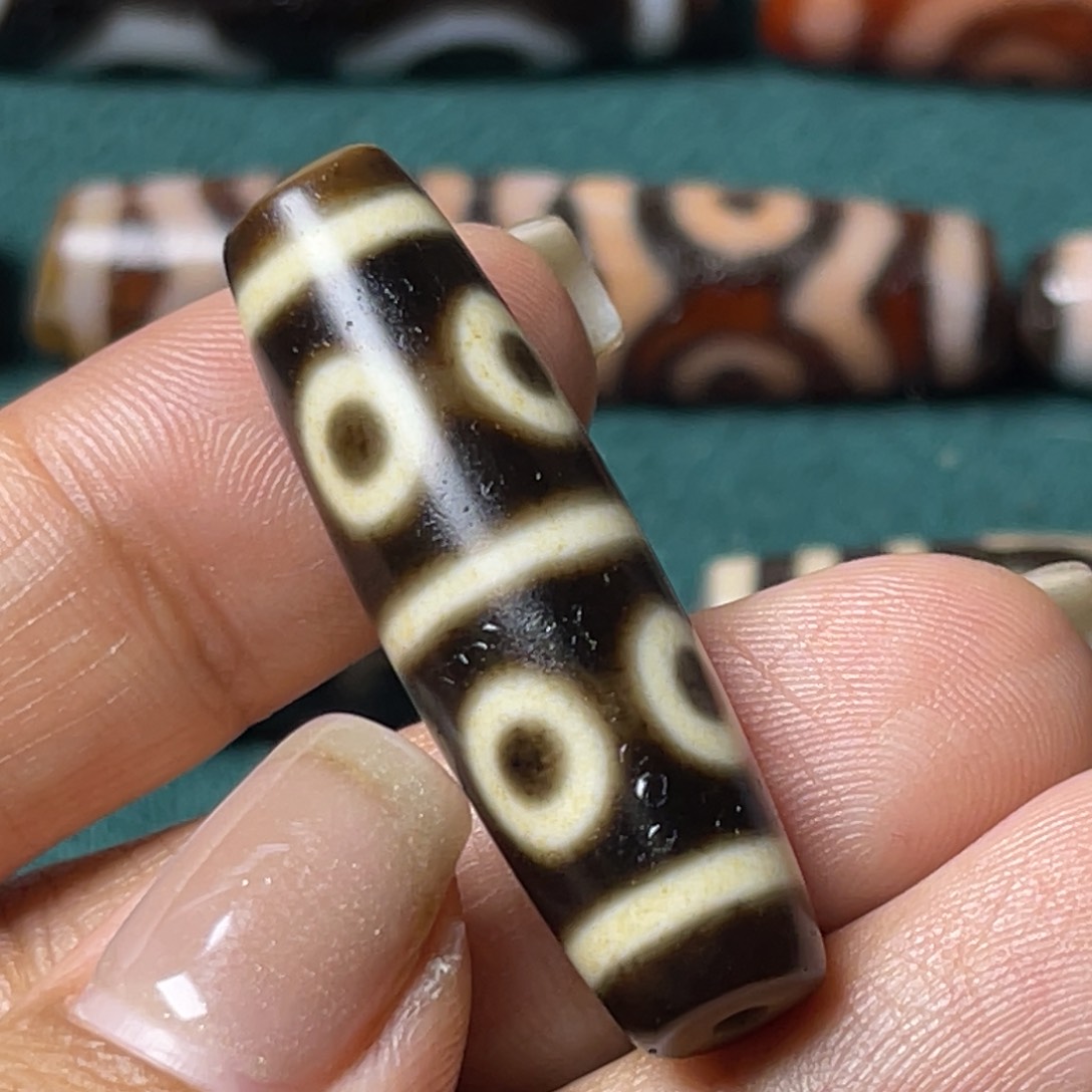 玛瑙/玉髓颈饰未镶嵌青**水