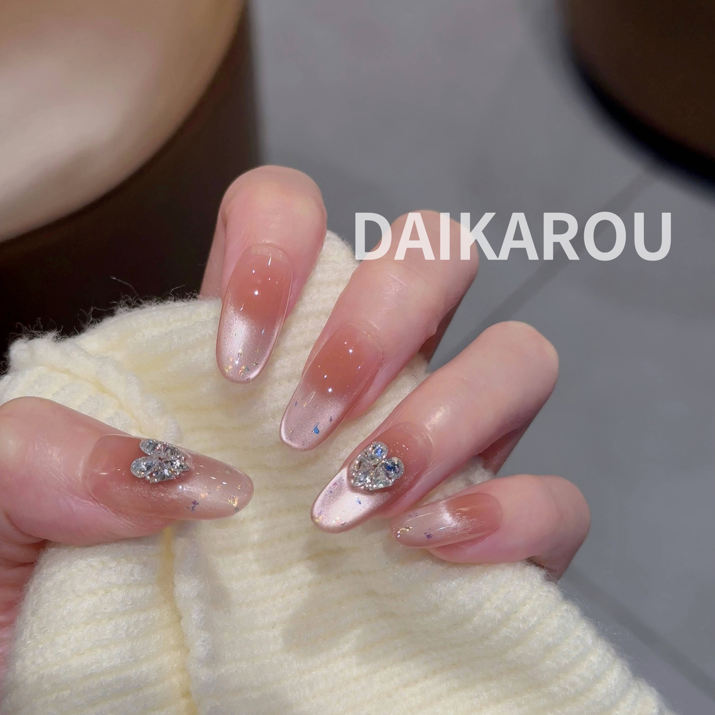 熔岩蜜恋 黛卡柔 预售 新甲型 此度 短椭圆 中椭圆手工穿戴甲10片