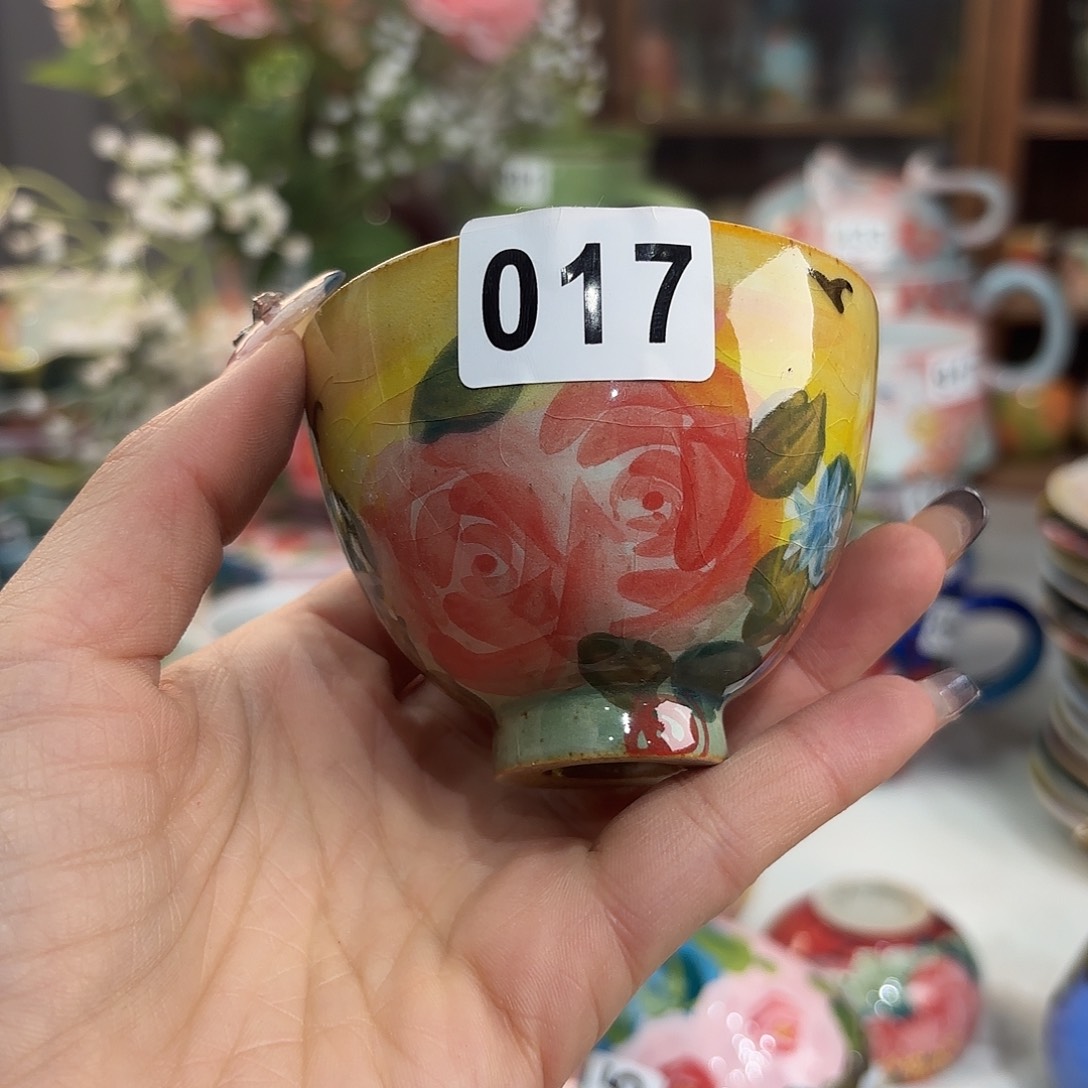 瓷片在这个社会是不允许有人喜欢和