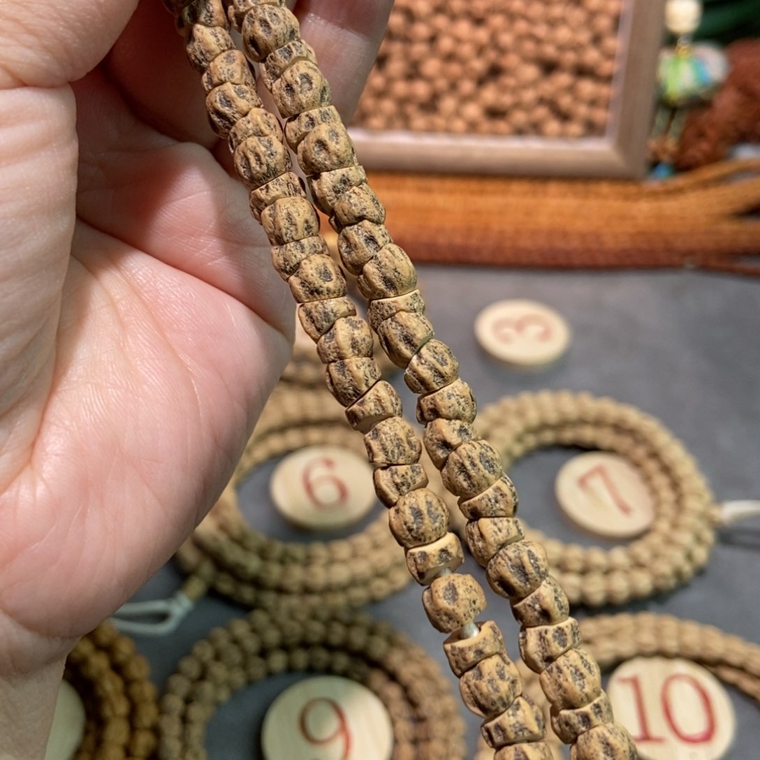 柏香籽/百香籽吊坠拉*