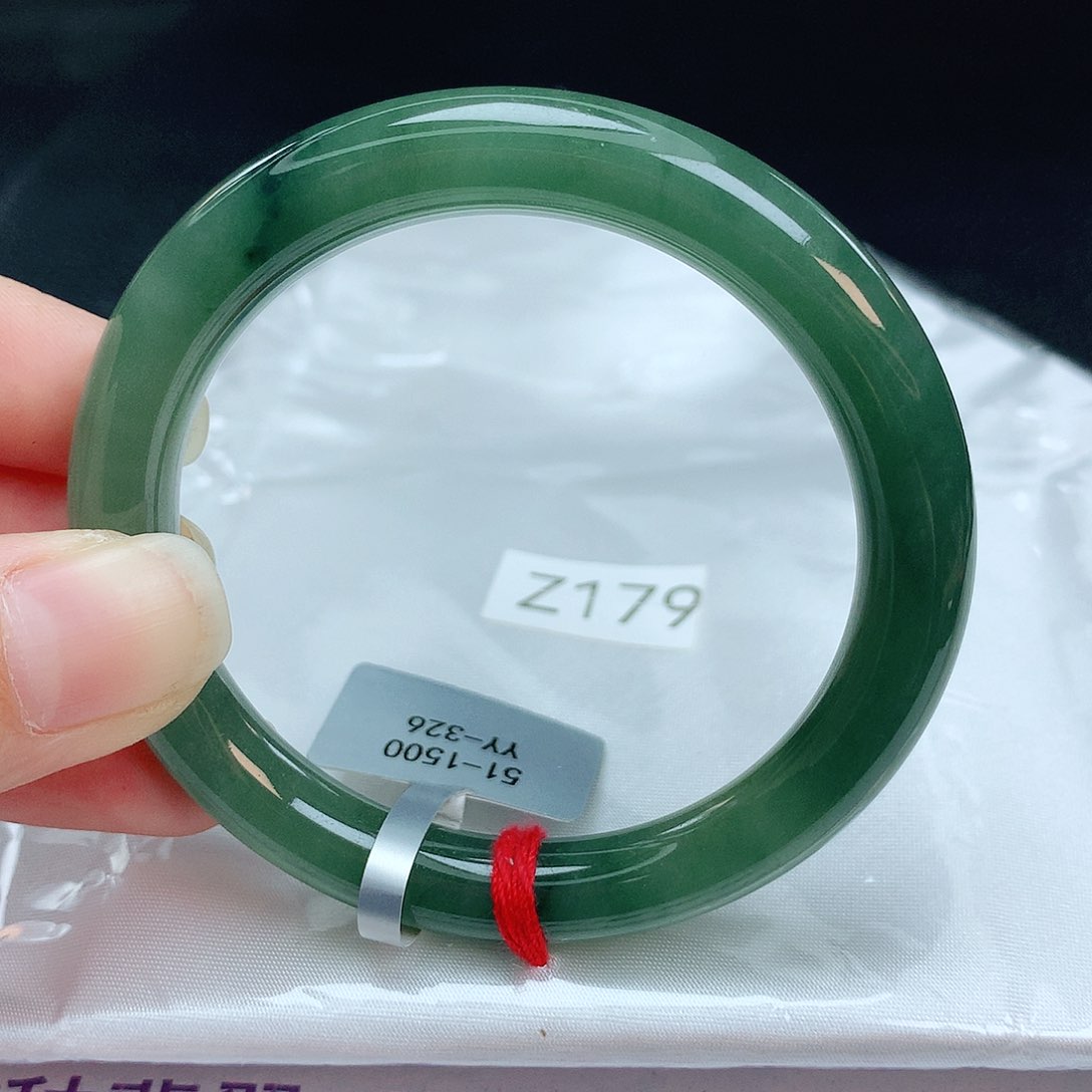 翡翠手镯未镶嵌缅甸天然A货翡翠手镯