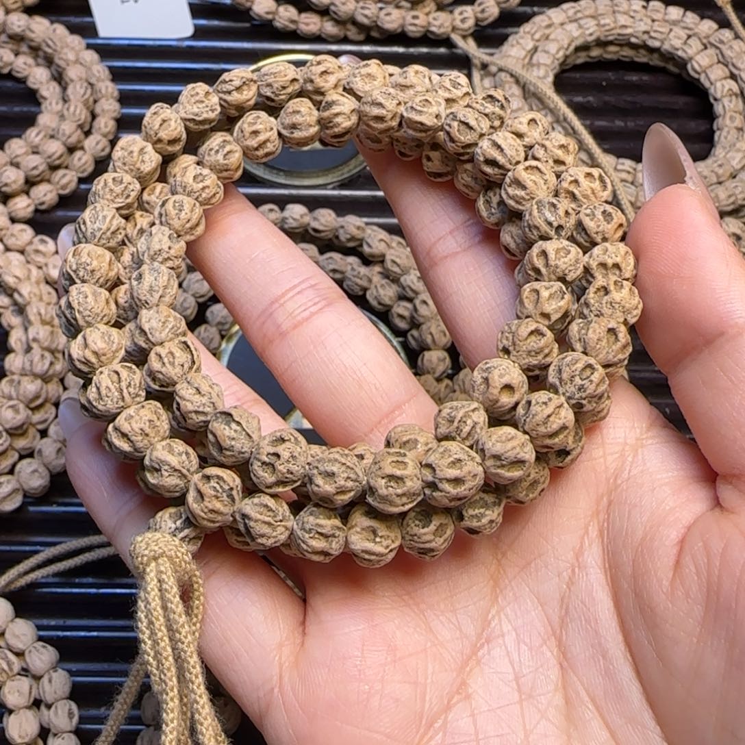 柏香籽/百香籽吊坠街***屋