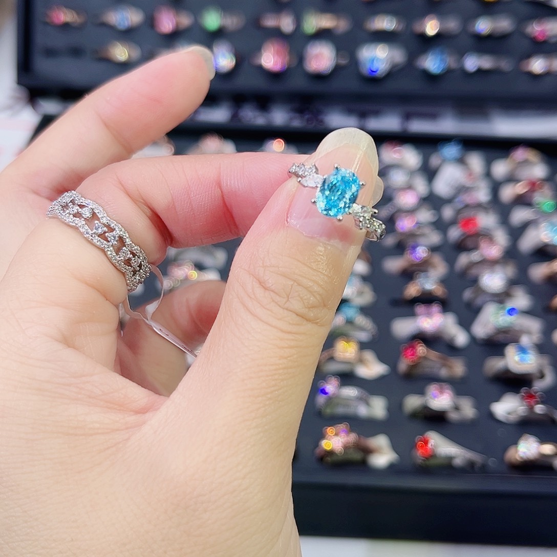 莫桑石非金属Ｋ白绿钻-12