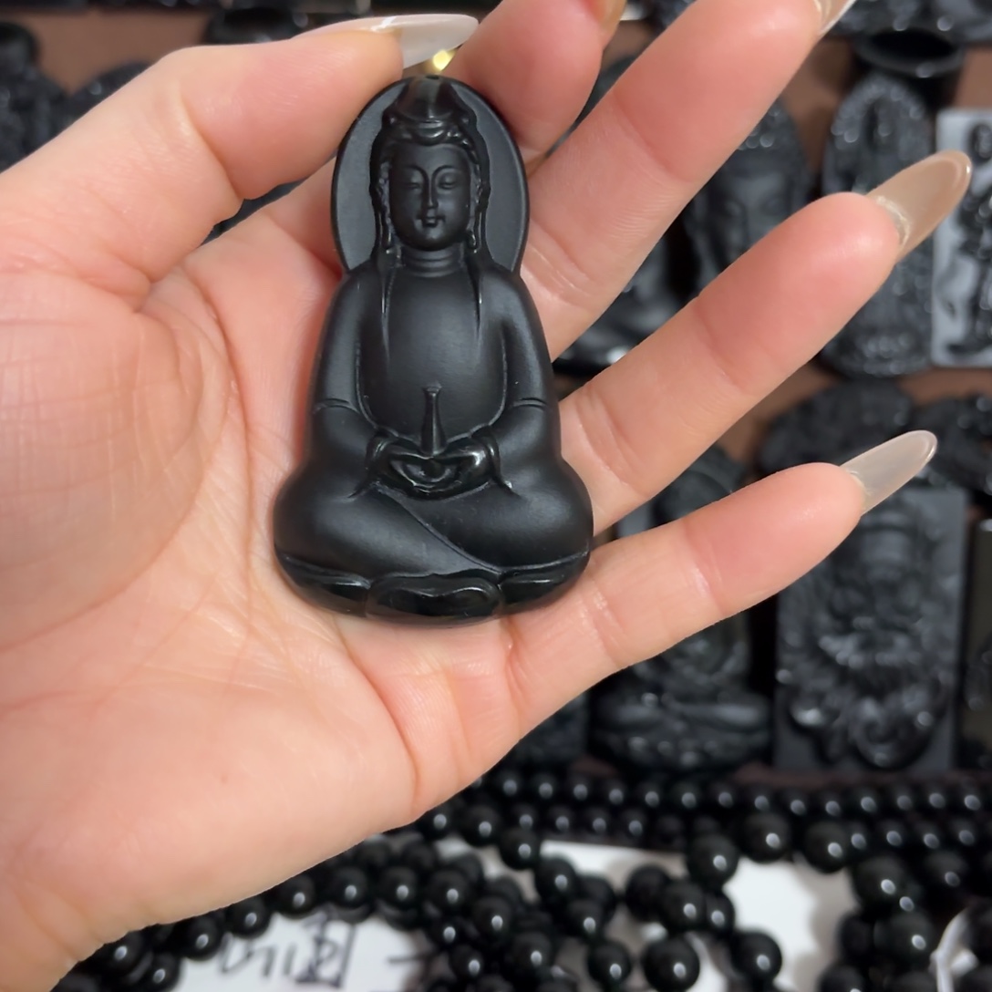 赵***做蛇纹石玉未镶嵌颈饰