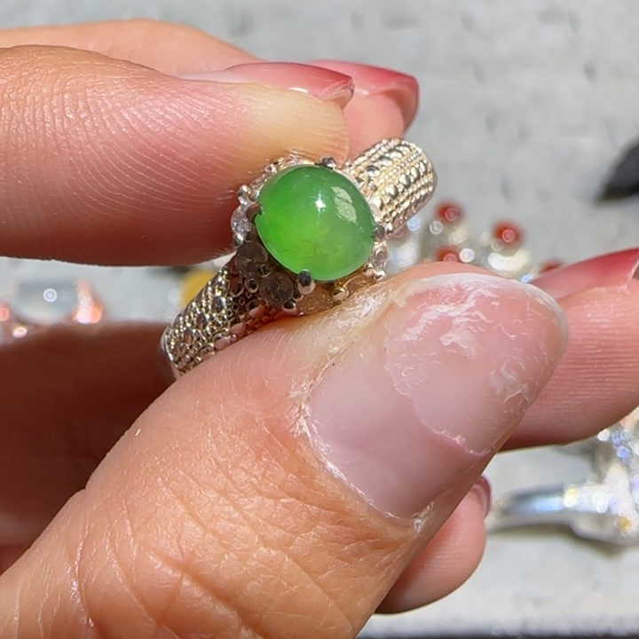 定制翡翠未镶嵌翡翠