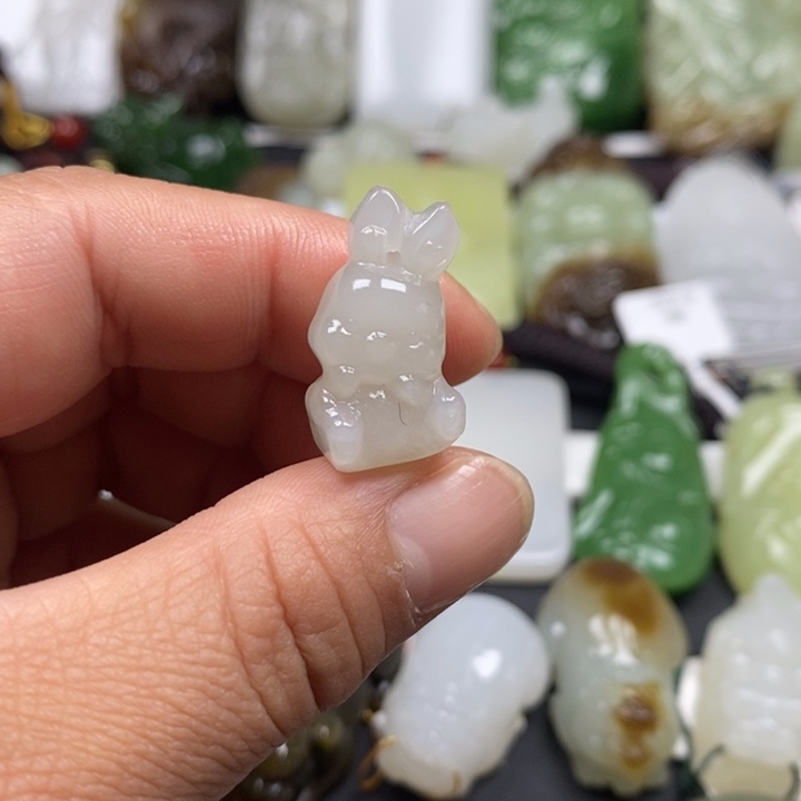 和田玉颈饰未镶嵌