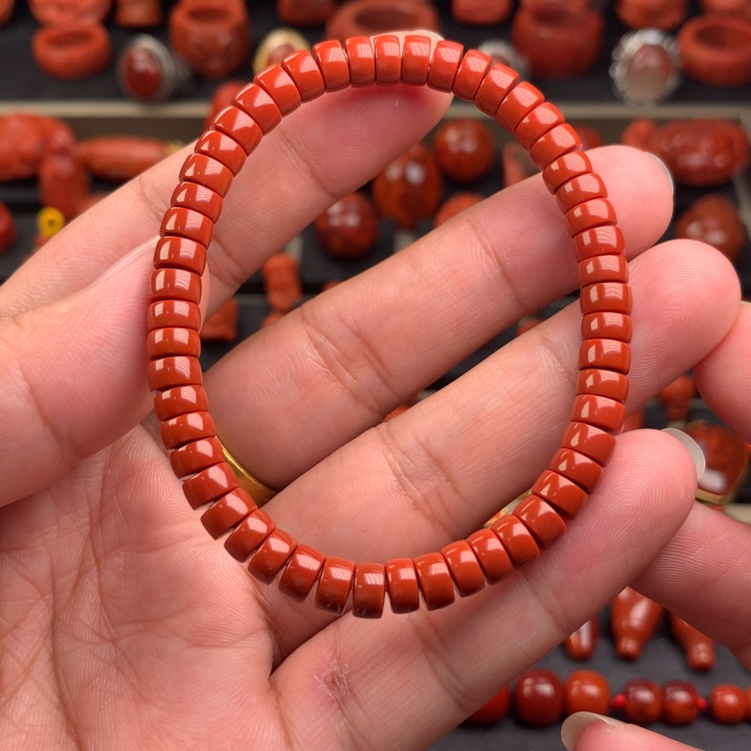 南红玛瑙精工直切药片手串6+未镶嵌