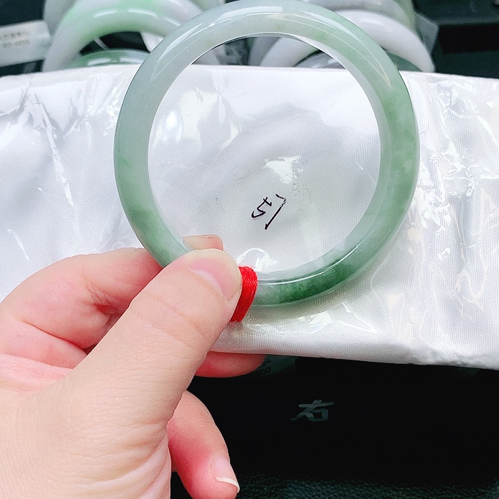 翡翠未镶嵌手镯190