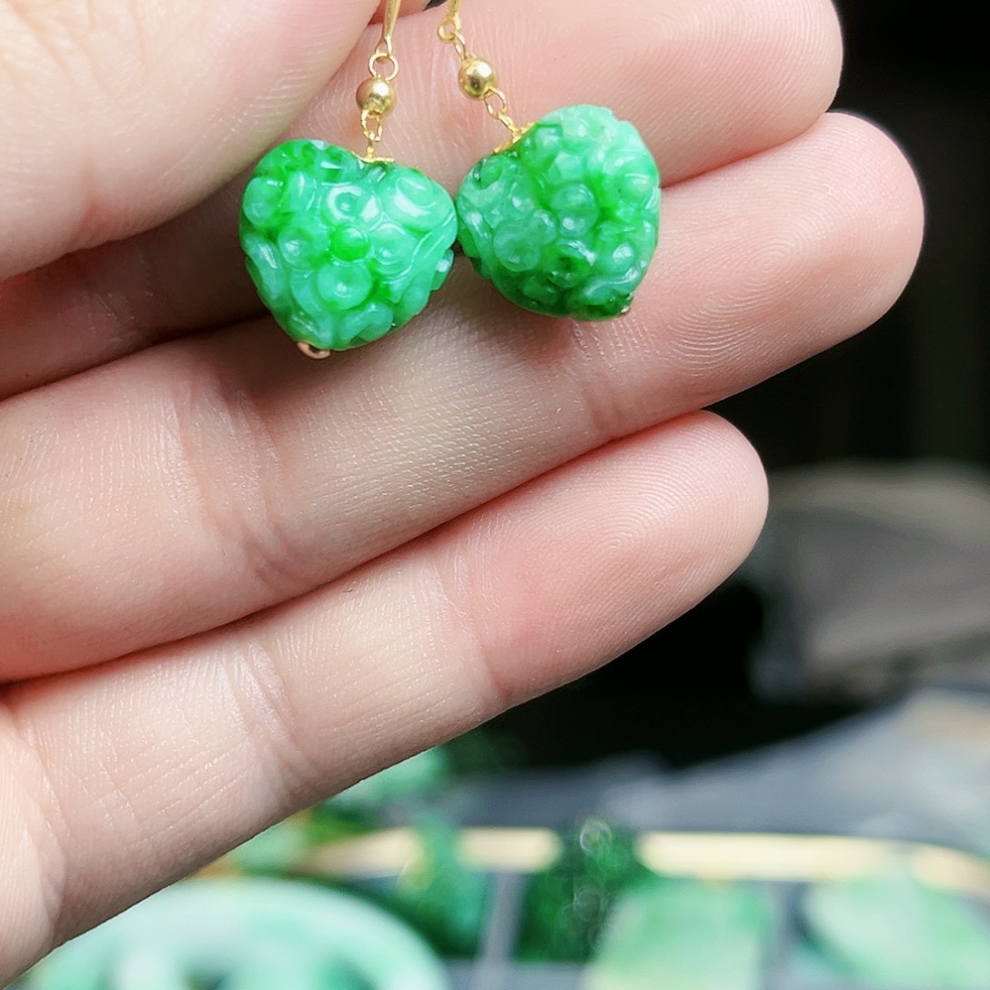 翡翠颈饰18K金镶嵌耳饰