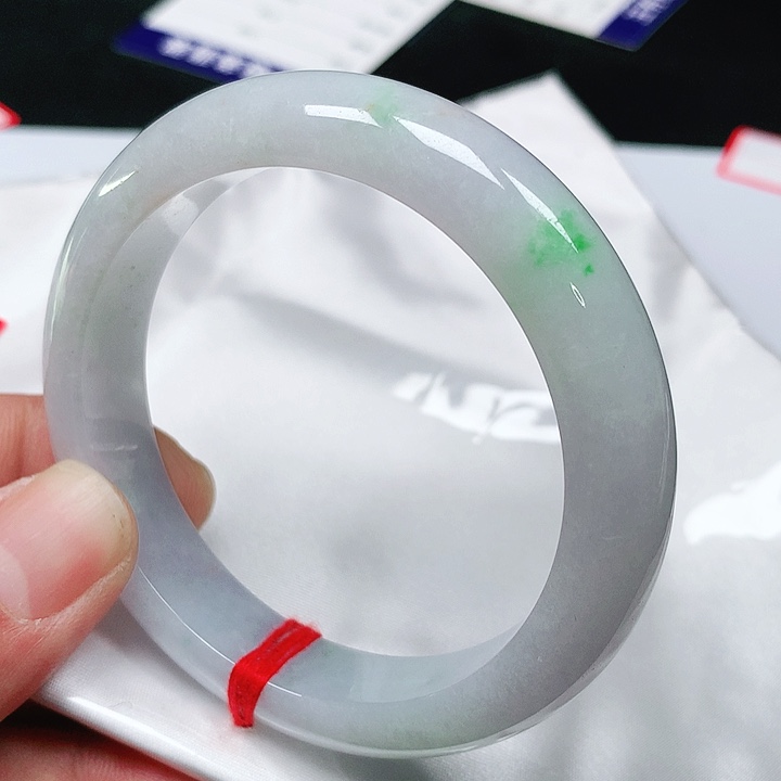 翡翠手镯（圆镯）未镶嵌翡翠手镯未镶嵌