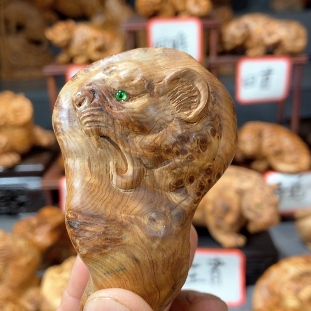 柏木（崖柏）木雕手工把件太行崖柏瘤疤料豹子