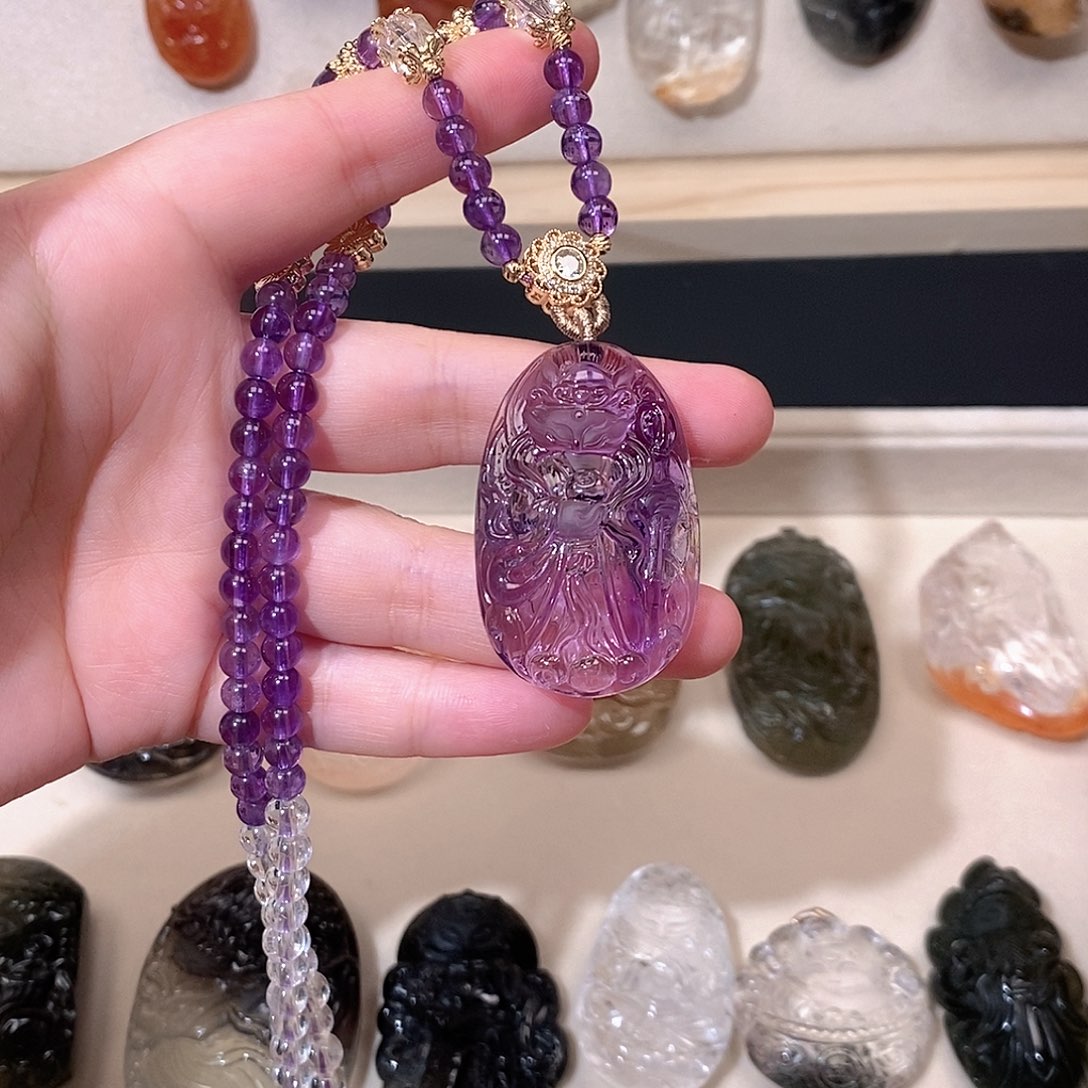 颈饰水晶未镶嵌紫水