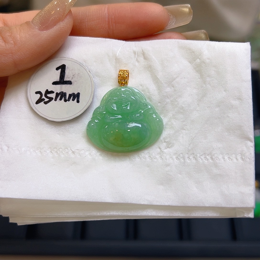 翡翠颈饰18K金镶嵌翡翠