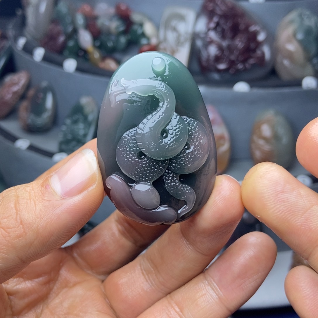 玛瑙/玉髓颈饰未镶嵌