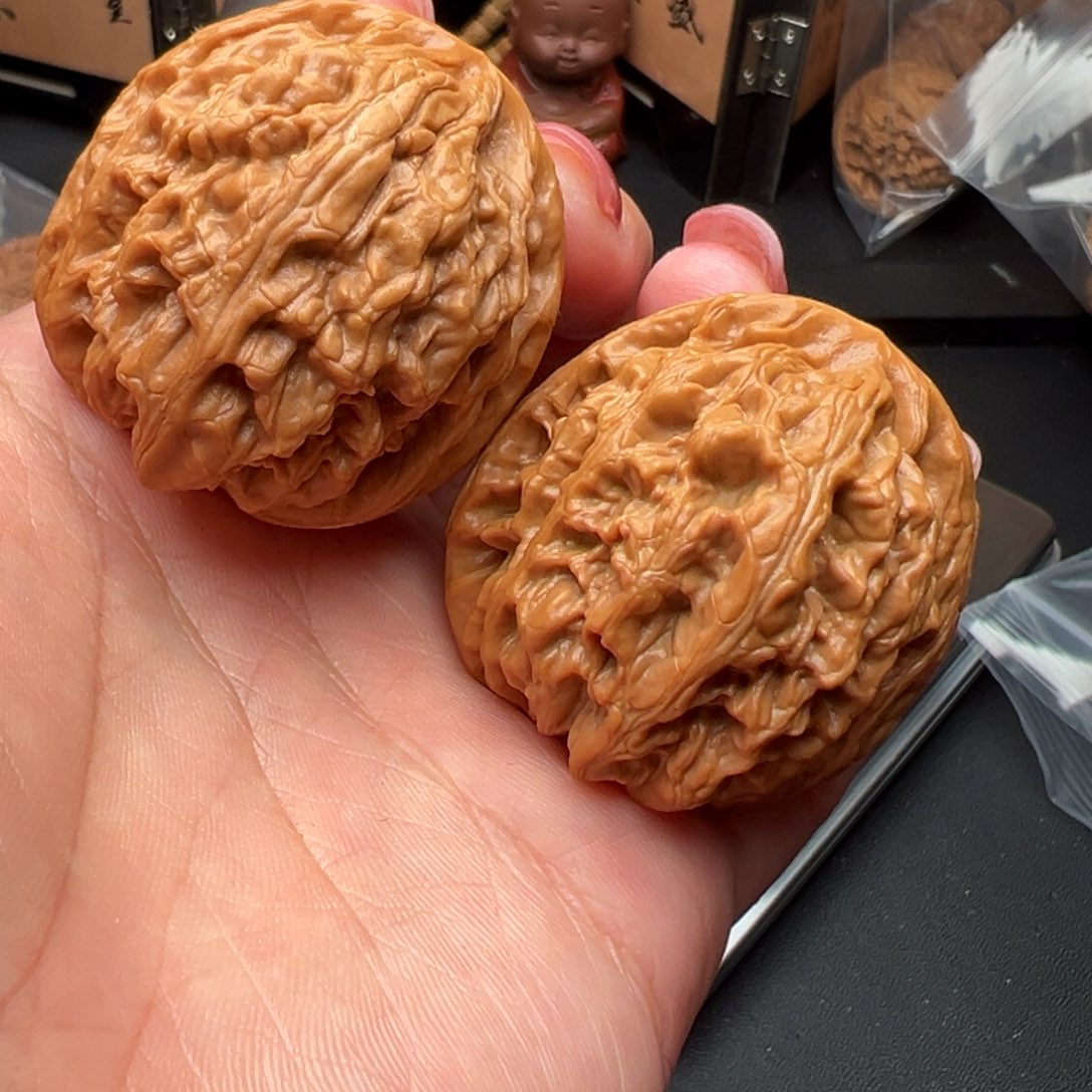 文玩核桃把件红锦鲤41