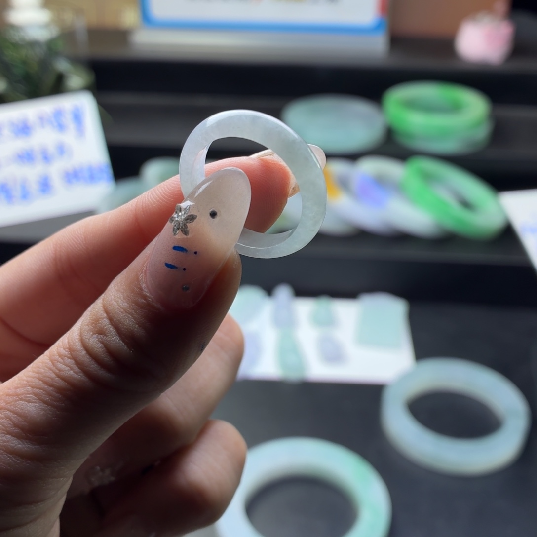 风****翡翠未镶嵌挂件翡翠