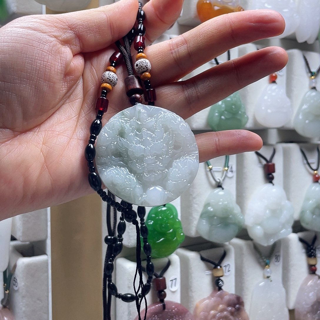 玛瑙/玉髓颈饰合金