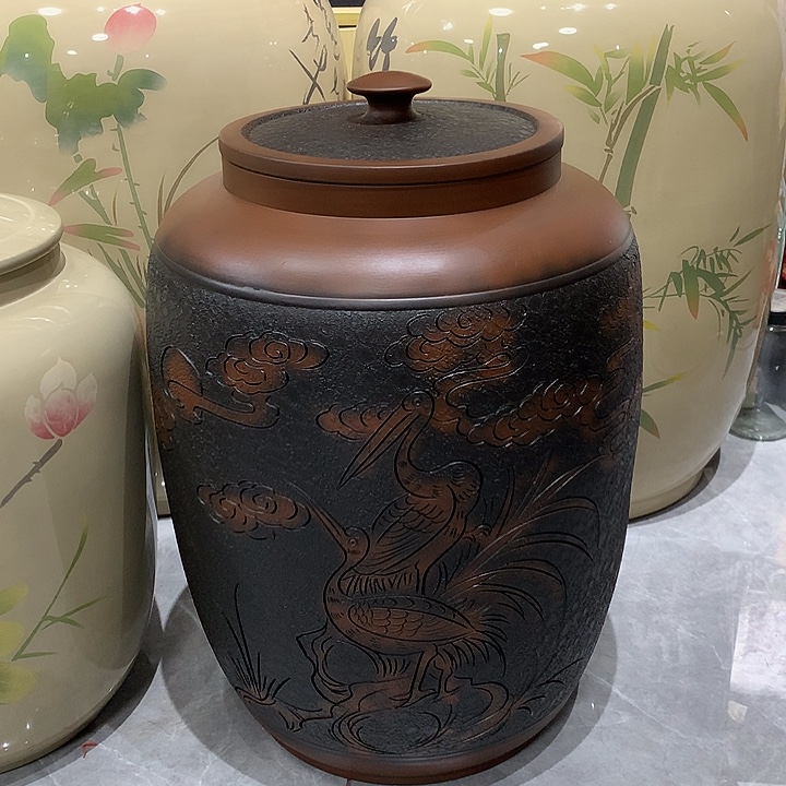 三号皮革纹茶缸。               