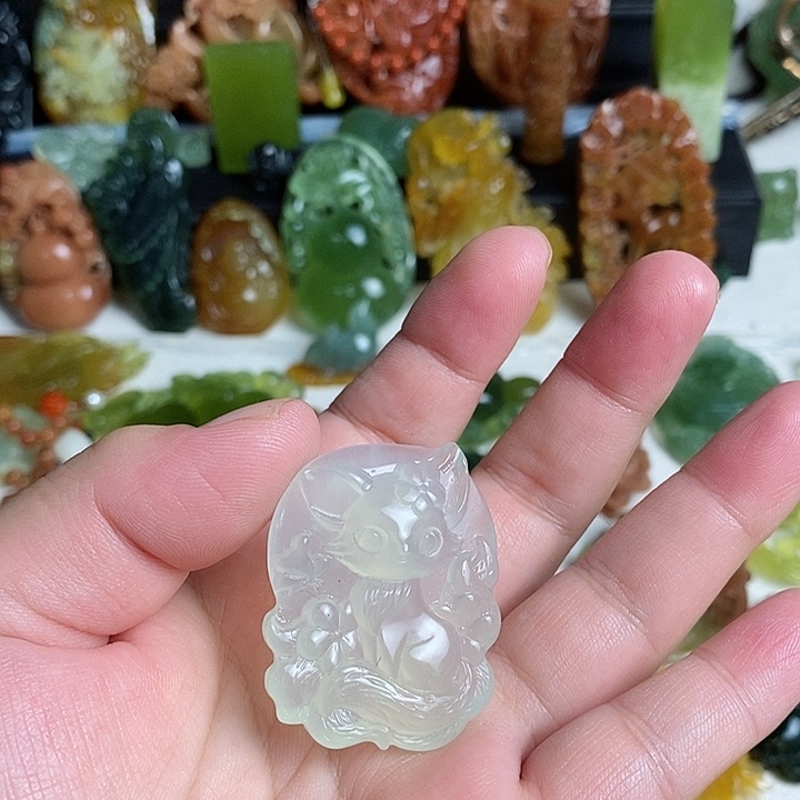 未镶嵌蛇纹石玉颈饰