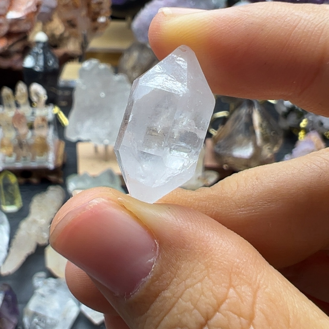 石材双尖闪灵钻放漏