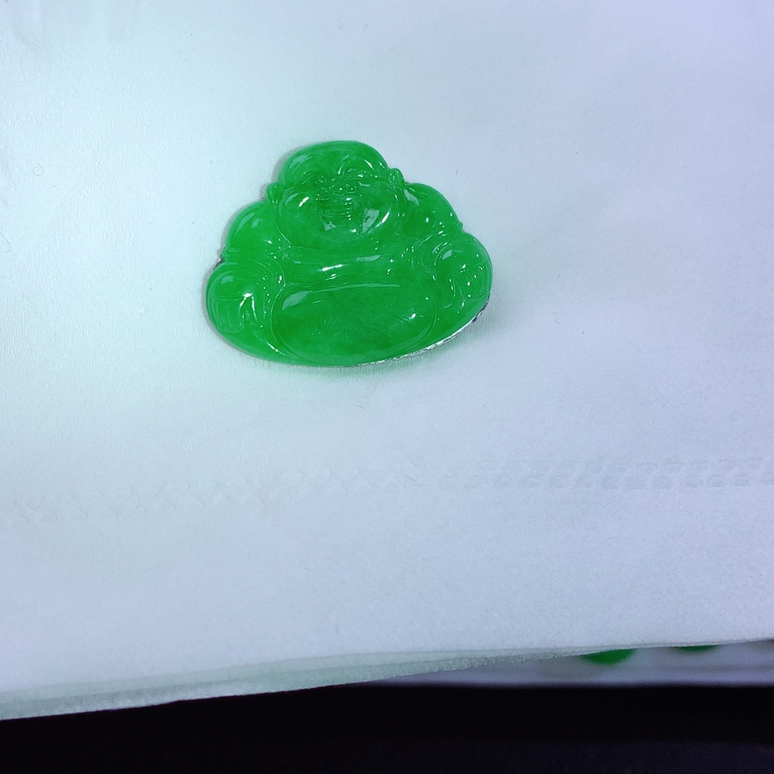 翡翠颈饰未镶嵌天然翡翠