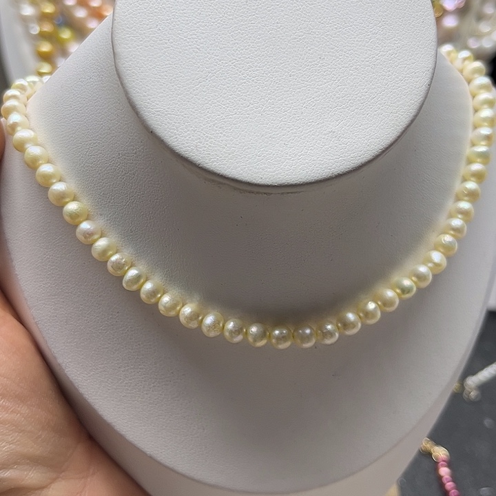 淡水珍珠颈饰未镶嵌