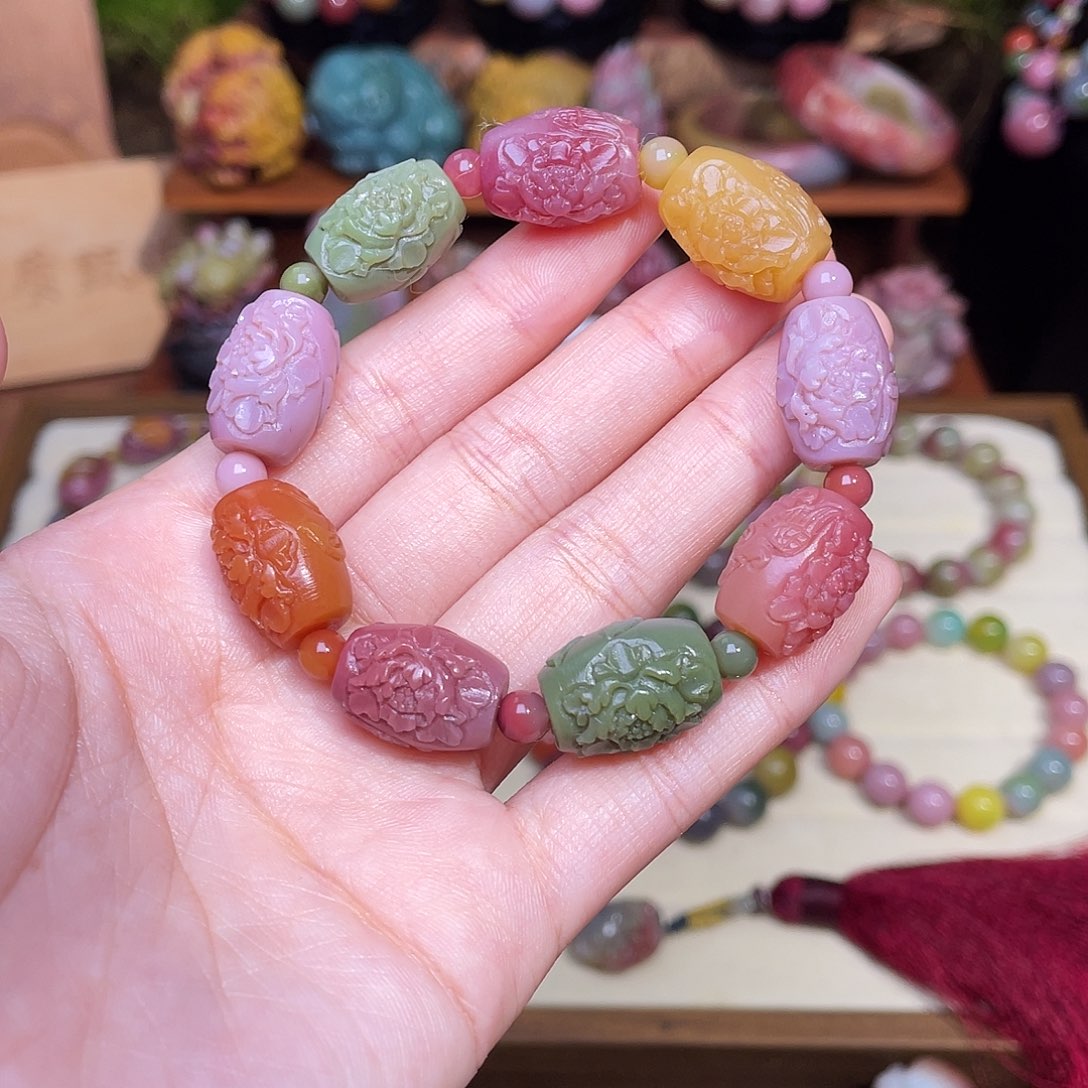 五***顶玛瑙/玉髓未镶嵌手串盐源玛瑙桶珠凤穿牡丹手串