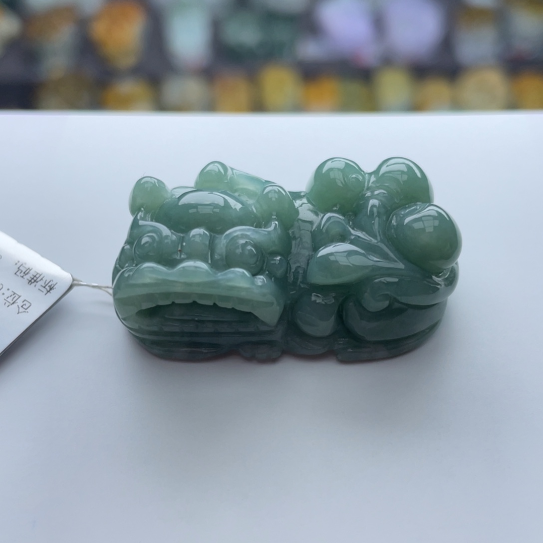 翡翠颈饰未镶嵌貔貅
