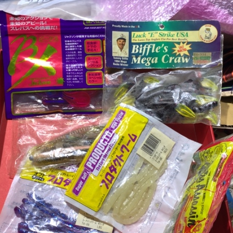 路亚软饵开始拍啦哈哈