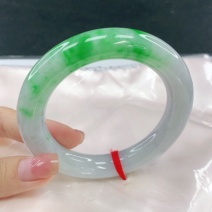 翡翠未镶嵌手镯圈57.5，12023