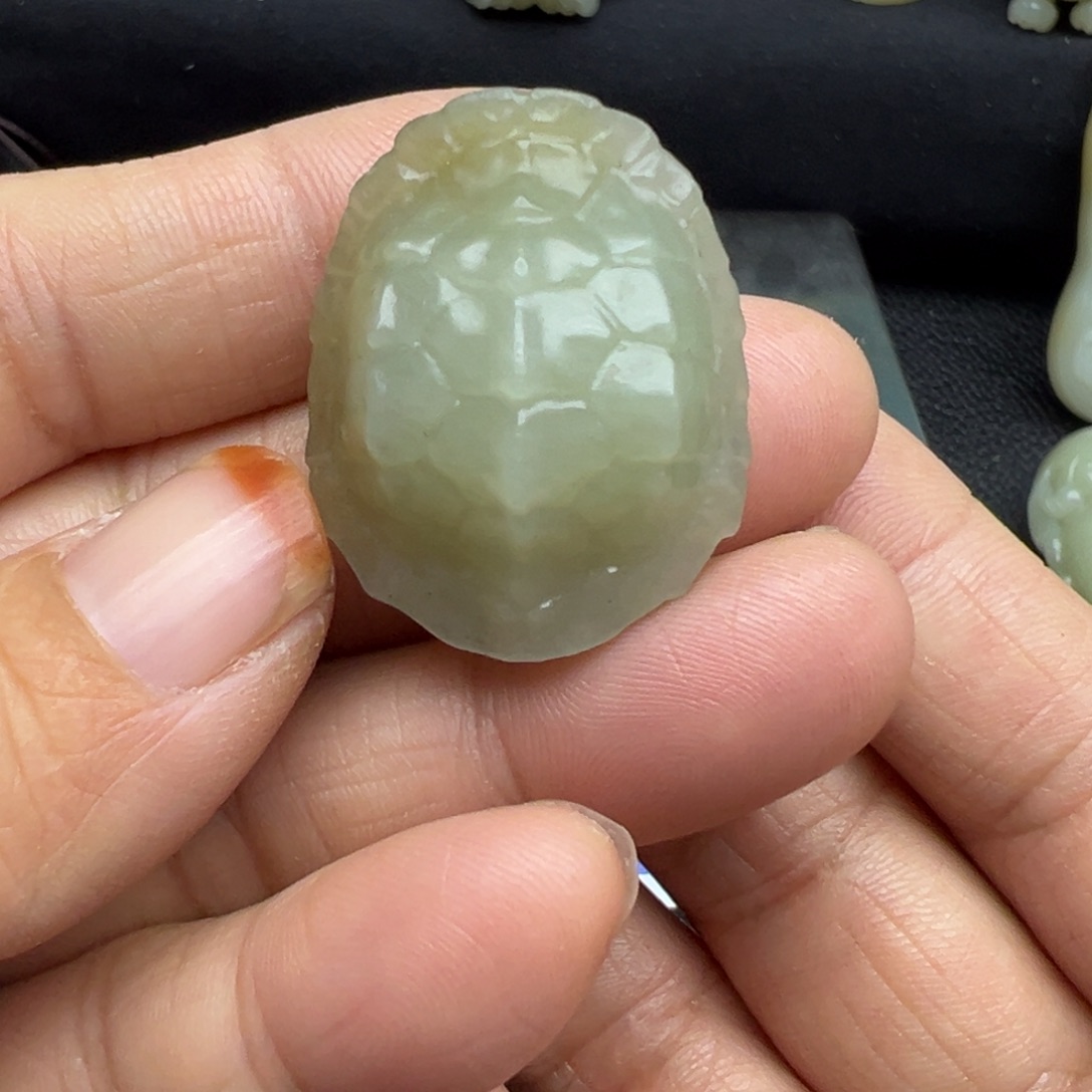 和田玉（糖玉）未镶嵌颈饰