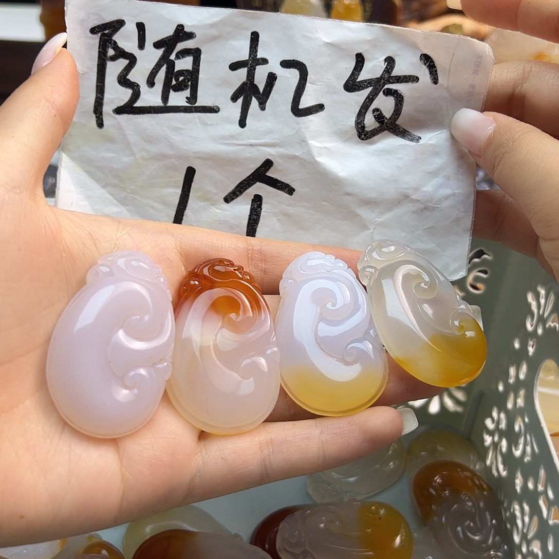 玛瑙/玉髓未镶嵌颈饰