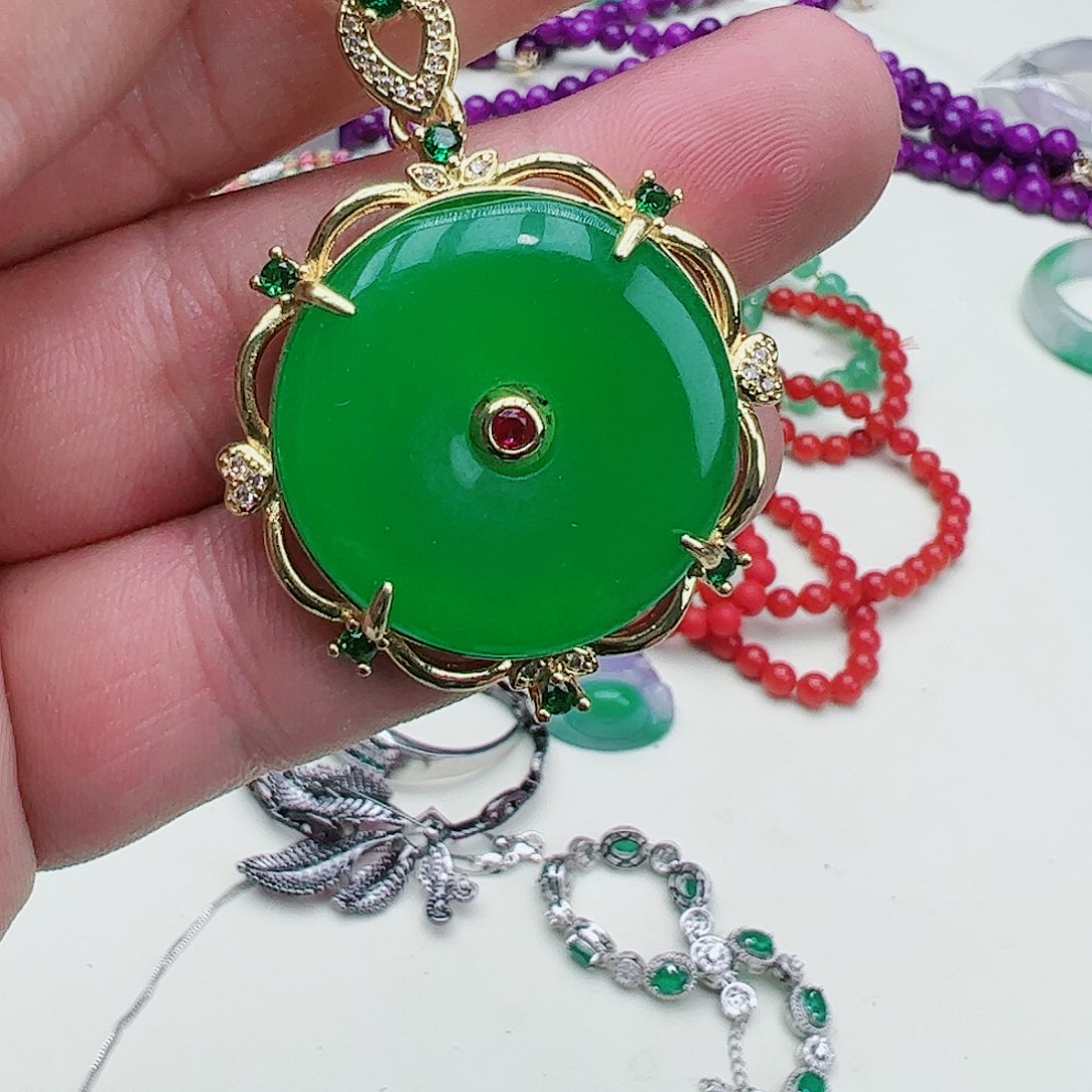 翡翠吊坠(赠链)银S925镶嵌