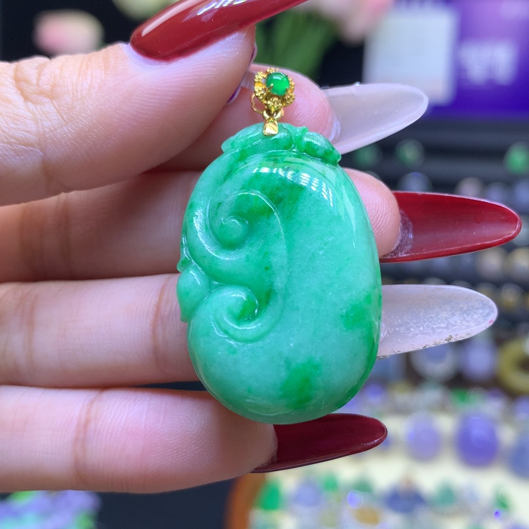 翡翠颈饰18K金镶嵌天然