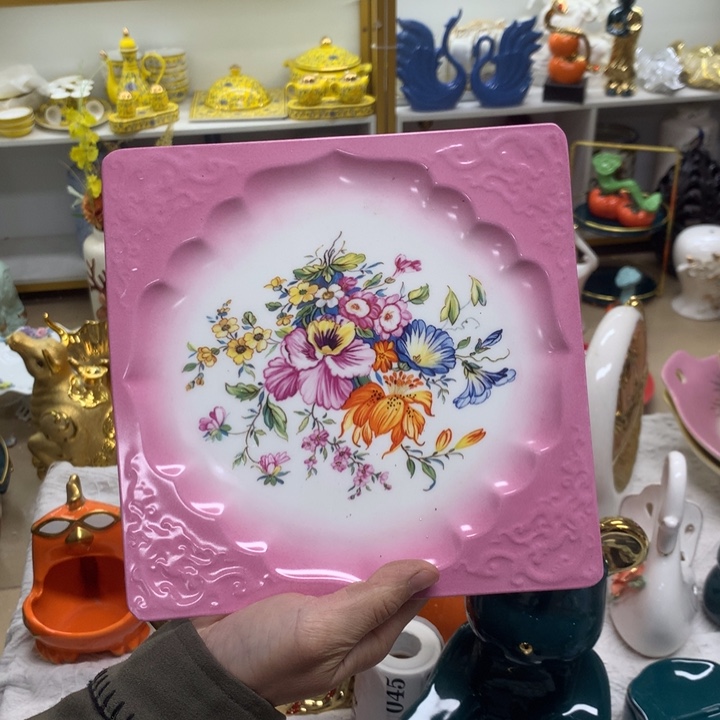 摆件陶瓷。。。。。。。。