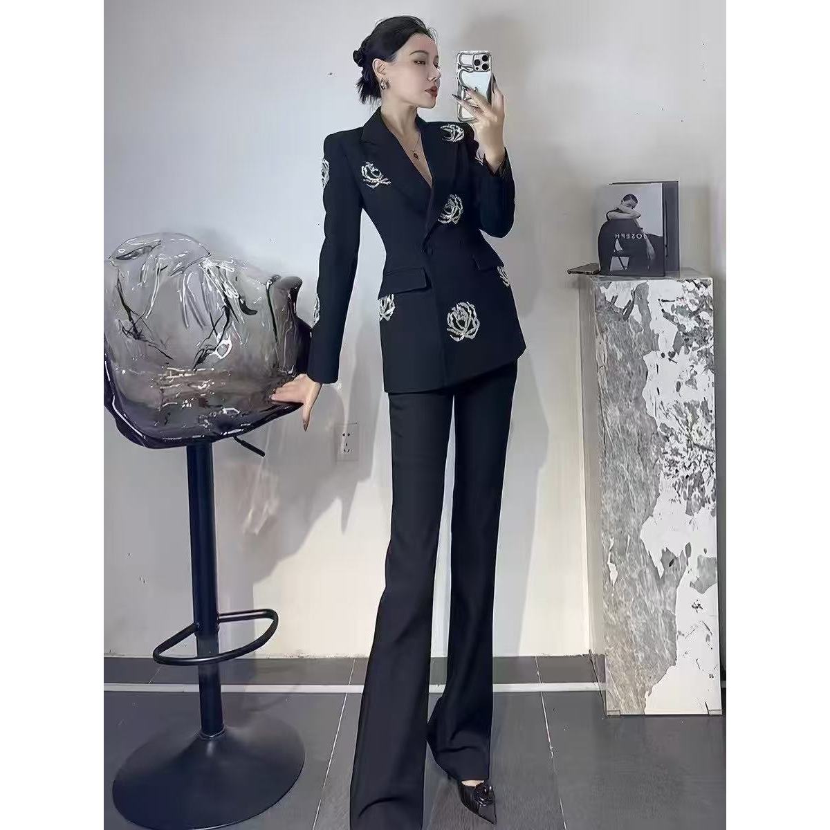 KiKi严选：1112-HY家欧货油春季新款玫瑰花西装+长裤两件套装